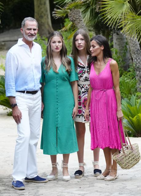 Imagen - FElipe, Leonor, Sofía y Letizia en Mallorca. / LIMITED PICTURES