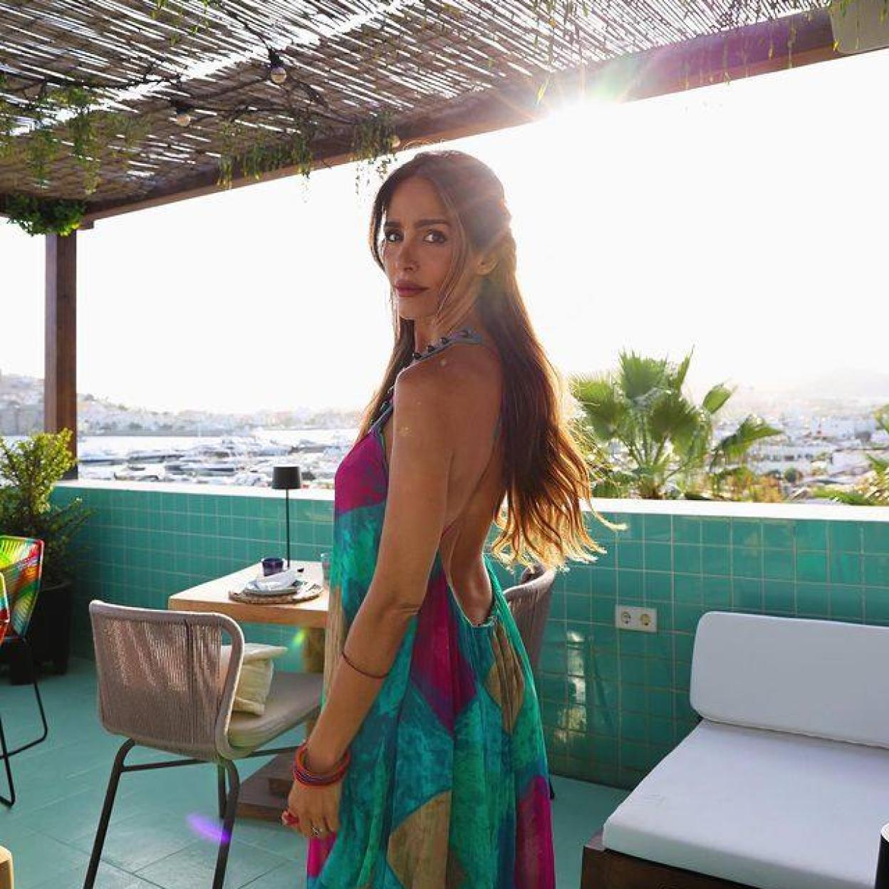 La influencer lleva un look de Zara para verano superventas