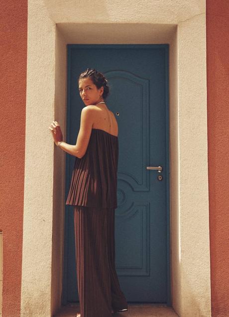 Imagen - Conjunto plisado de tul en marrón