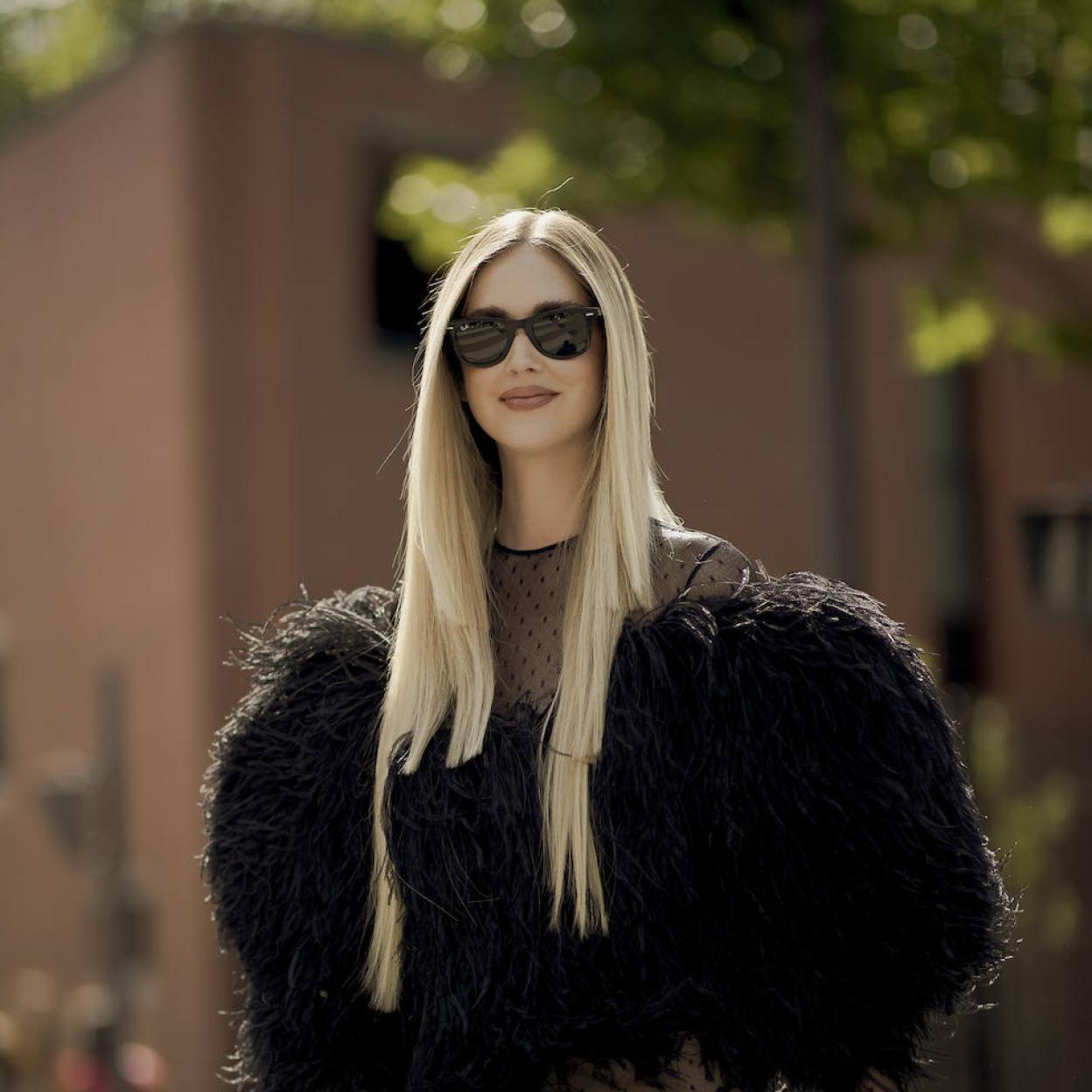 Influencer con pelo liso keratina