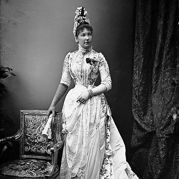 Luisa de Belgica en un retrato oficial