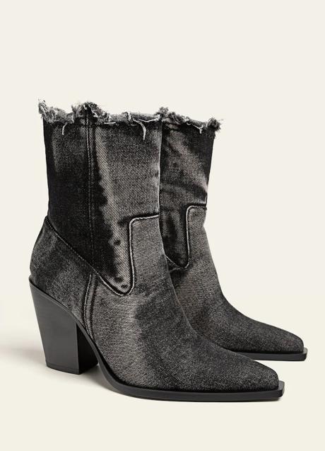Imagen - Botas en tejido vaquero de Stradivarius (45,90 euros)