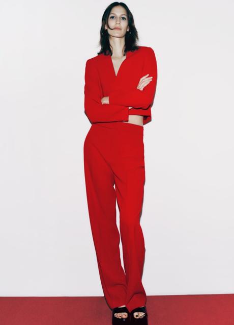 Imagen - Pantalón rojo de Zara (39,99 euros)