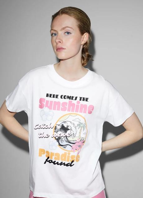 Imagen - Camiseta con mensaje de C&A, 6,99 euros.