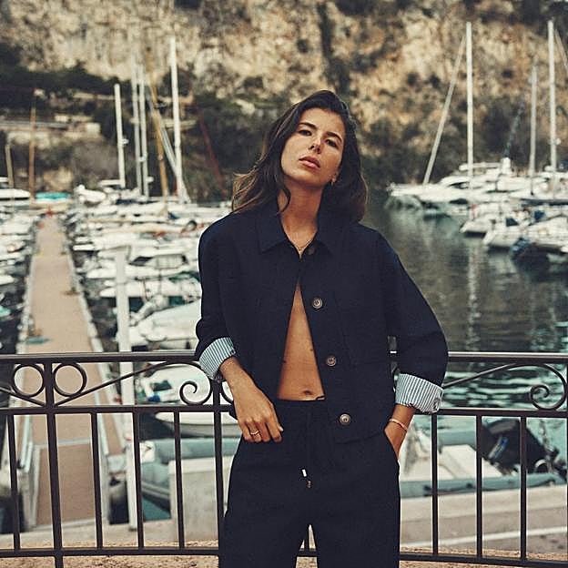 Las compras de Zara que adelantan todas las tendencias del otoño: total look denim, vestidos de rayas y botas cowboy para elevar tus looks