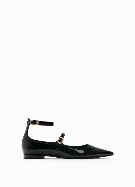 Imagen - Zapatos negros de Zara (35,99 euros)