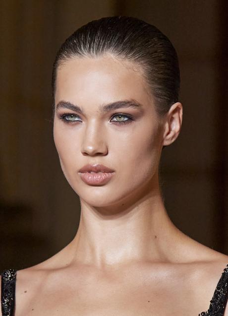 Imagen - Maquillaje con labios gloss. Foto: Launchmetrics Spotlight