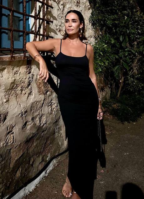 Imagen - Vicky Martín Berrcoal con el vestido negro de Bershka.