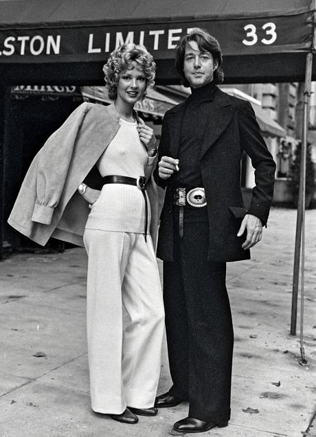 Imagen - Halston con una de sus modelos.