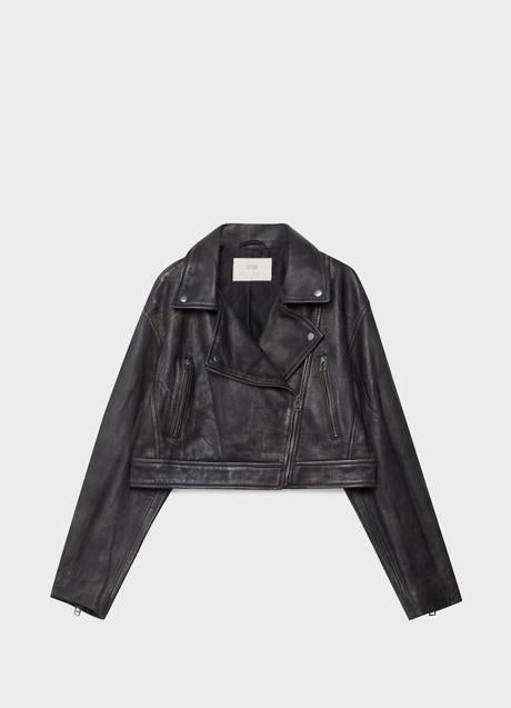 Imagen - Cazadora de cuero de Stradivarius (99,99 euros)