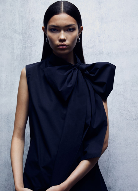 Imagen - La lazada al cuello del vestido negro de H&M.