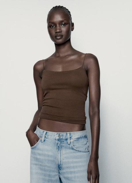 Imagen - Camiseta básica de tirantes finos