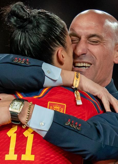 Imagen - La futbolista Jennifer Hermoso y Luis Rubiales, durante la final del mundial femenino. / GTRES