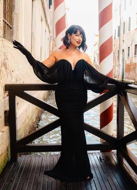 Imagen - Cristina Fogazzi con vestido de Saint Laurent. Foto: @dressyoucan.