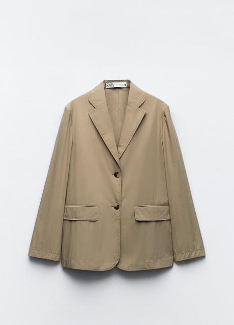 Imagen - Blazer recto de Zara (59,99 euros)