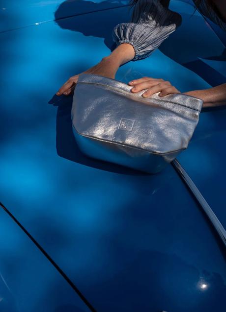 Imagen - Bolso plateado de Leandra, c.p.v..