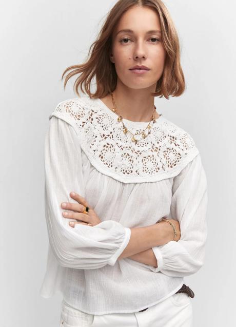 Imagen - Blusa con bordados de Mango. Foto: Mango.