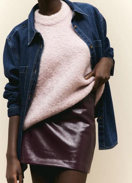 Imagen - Mini falda burdeos de H&M (19,99 euros)