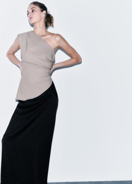 Imagen - Top asimétrico de Zara (19,99 euros)