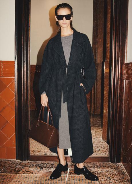 Imagen - Abrigo con cinturón de Massimo Dutti (249 euros)