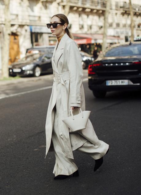 Imagen - Imagen de Street Style de París, con total look en blanco roto.