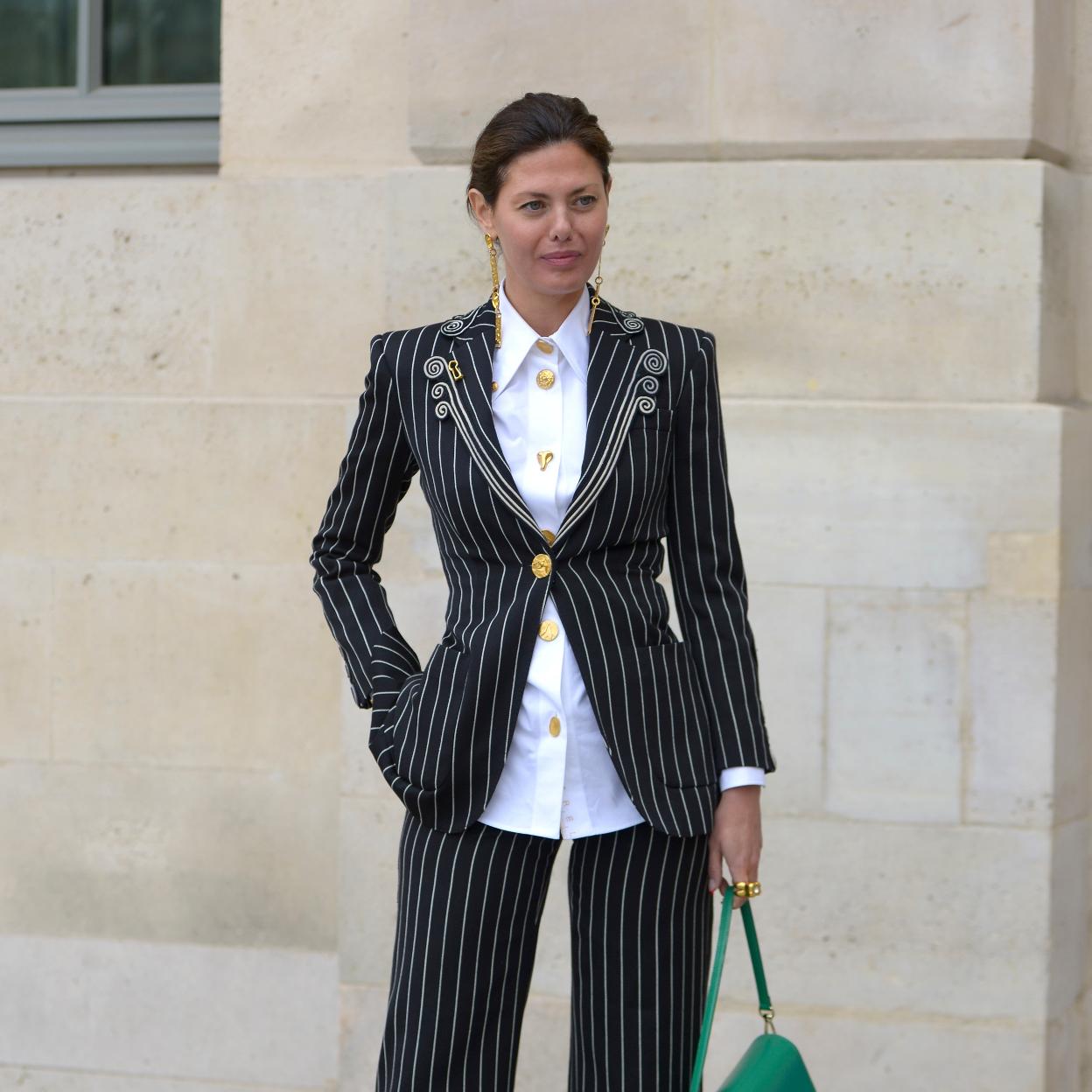 Estos son los trajes en tendencia que debes usar cuando no sabes qué ponerte. 