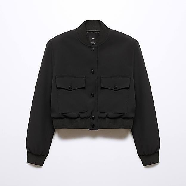Así es la chaqueta bomber de Mango.