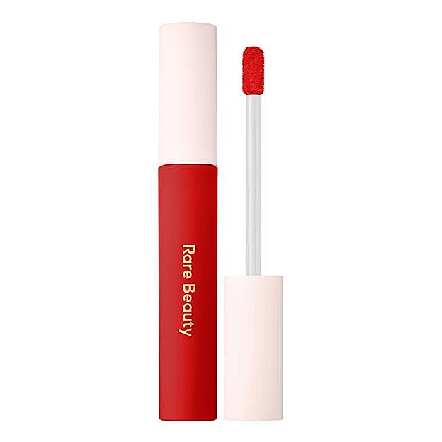 Lip Soufflé de Rare Beauty. Precio: 23,99 euros