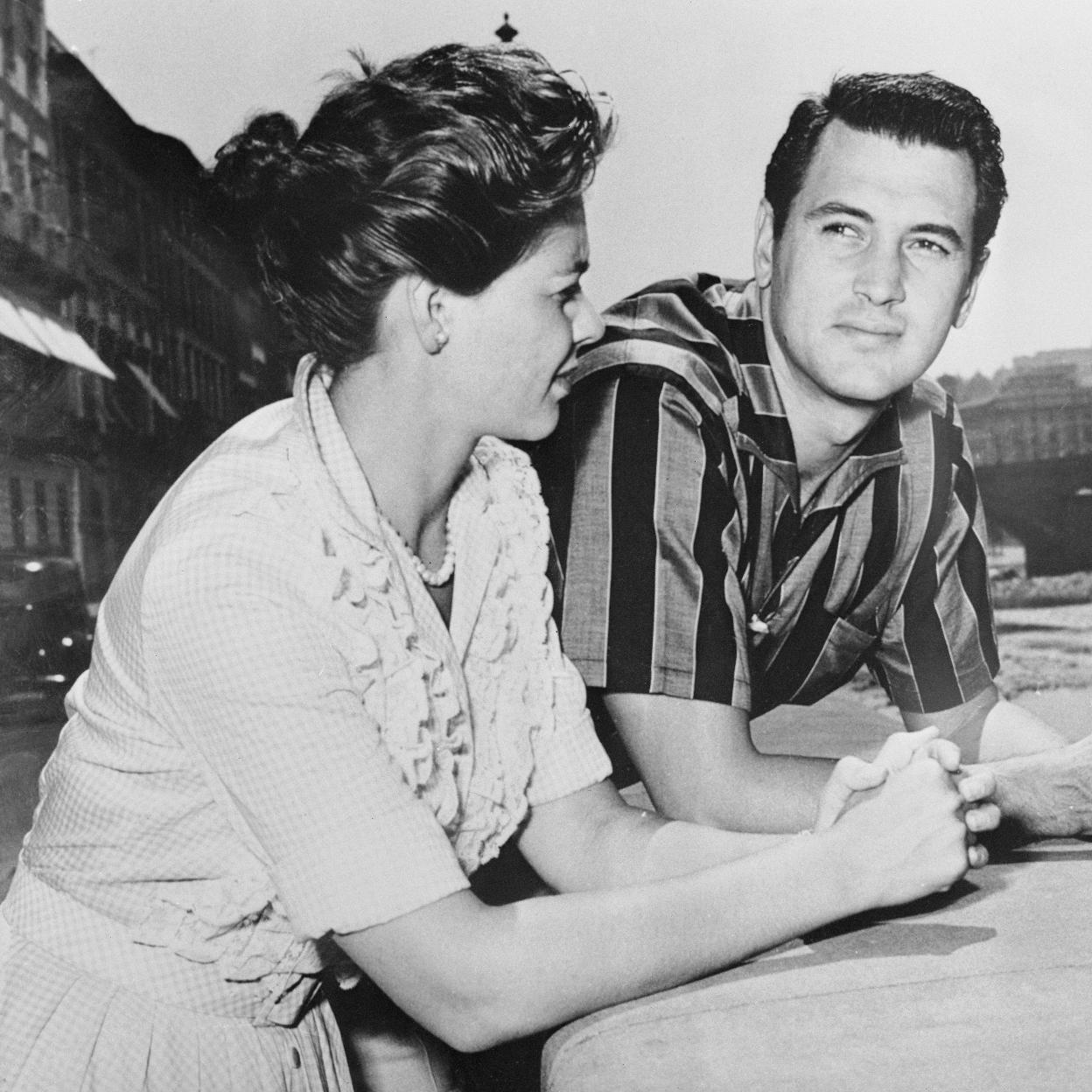 Rock Hudson y su mujer, Loretta, en Florencia
