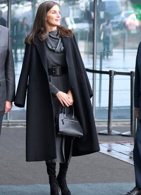 Imagen - La reina Letizia con el bolso de Mauska. / LIMITED PICTURES