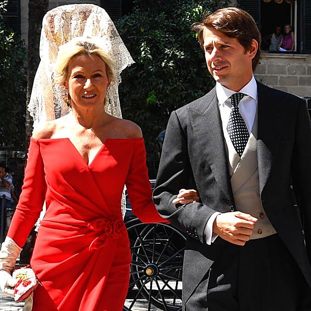 Quiénes son y a qué se dedican Carlos y Felipe Cortina, los hijos empresarios de Myriam Lapique que la acaban de hacer abuela