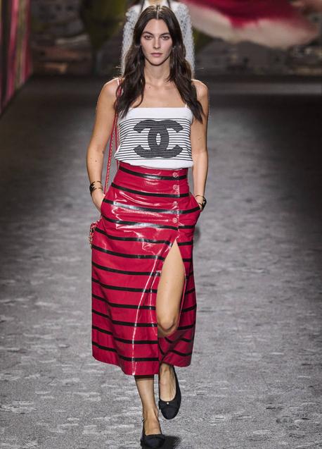 Imagen - Look del desfile de Chanel para la primavera 2024.
