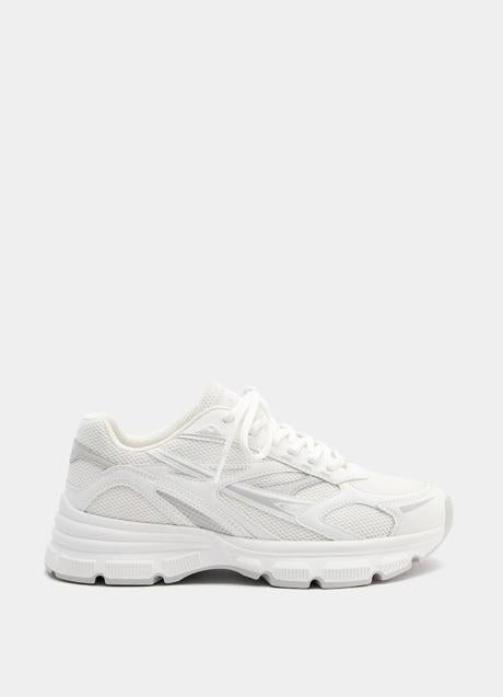 Imagen - Zapatillas blancas estilo running