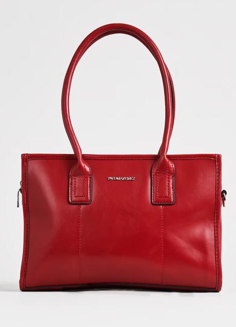 Imagen - Bolso mini en rojo de Paco Martínez. Foto: Paco Martínez.