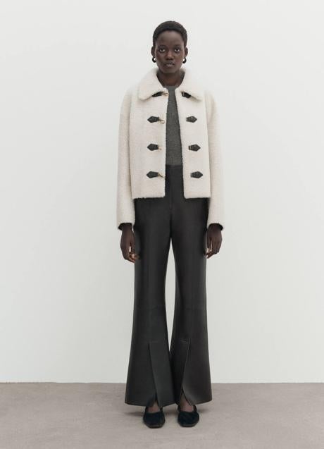 Imagen - Chaqueta en piel de borreguillo de Massimo Dutti