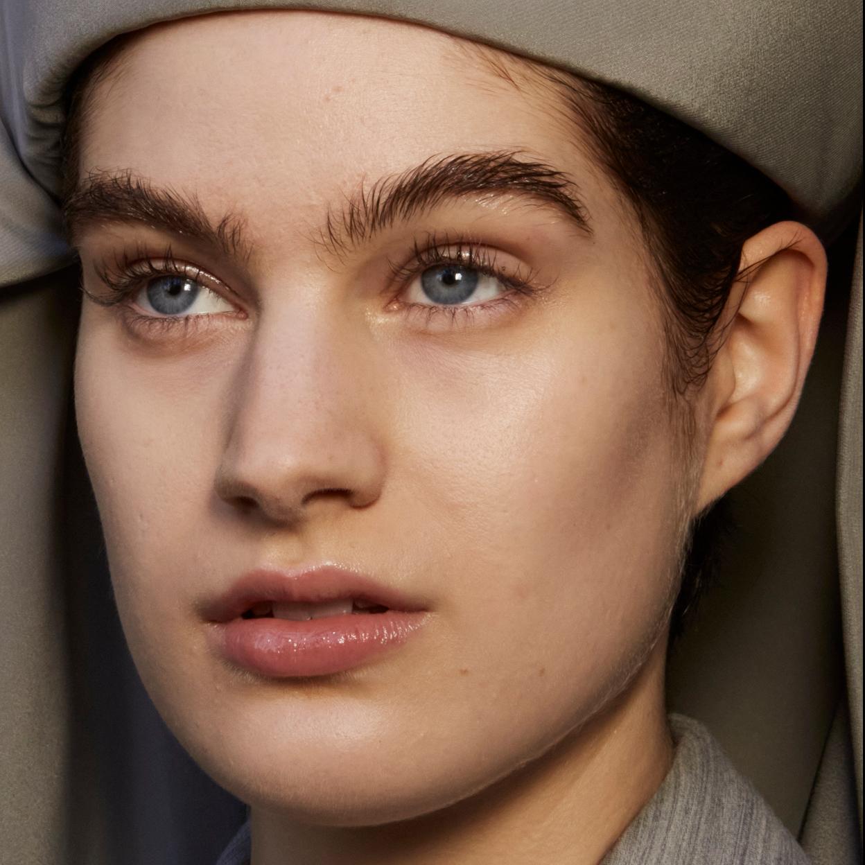 Qué es el microblading, la técnica para conseguir unas cejas perfectas