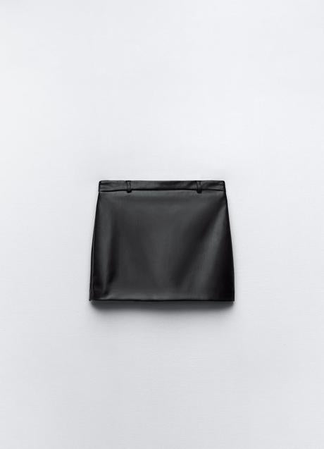 Imagen - Mini falda efecto cuero de Zara (22,99 euros)