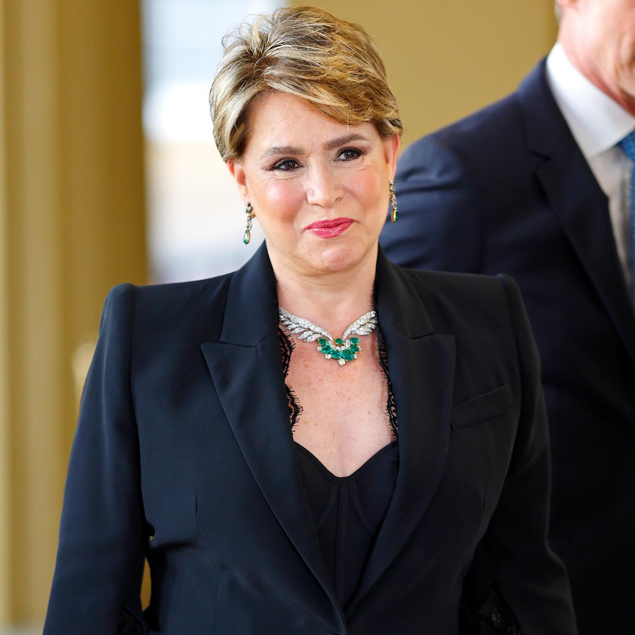 La Gran Duquesa María Teresa de Luxemburgo en la coronación de Carlos III. 