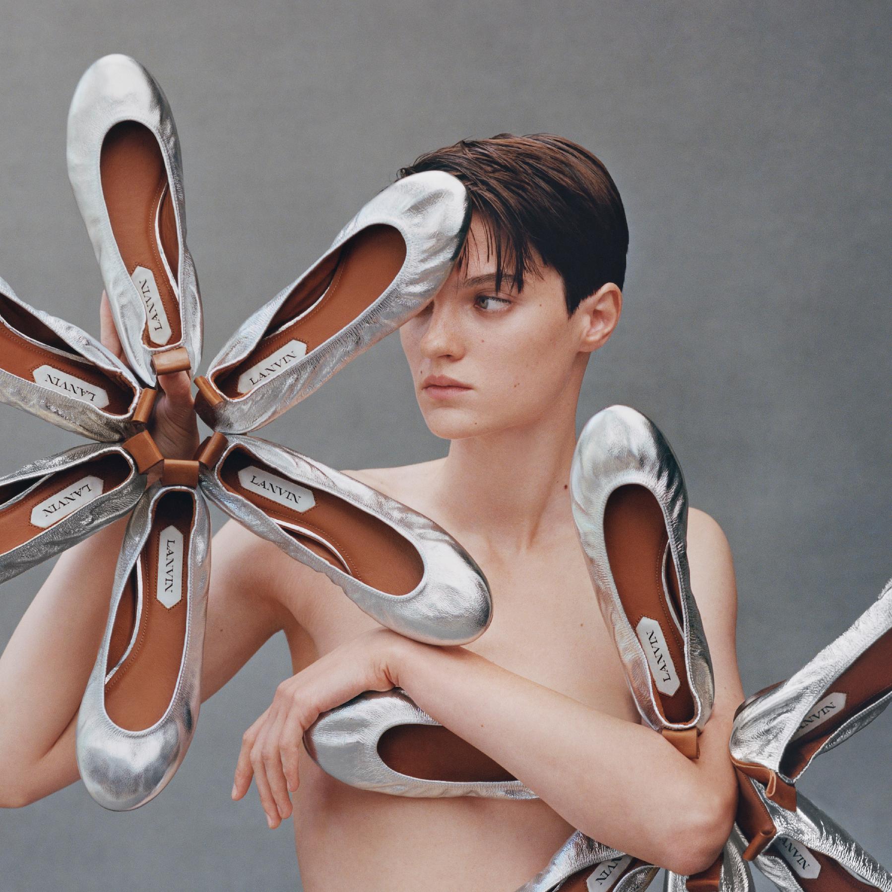 Zapatos cómodos: así son las bailarinas de lujo que adoran las francesas