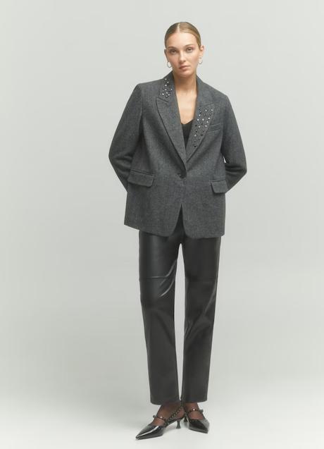 Imagen - Blazer gris con piedras en la solapa de Tintoretto. Foto: El Corte Inglés.