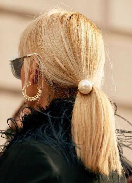 Imagen - Peinado con accesorios de perlas