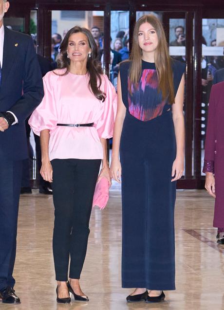 Imagen - La reina Letizia y la infanta Sofía. / LIMITED PICTURES