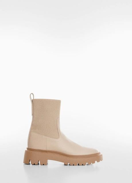 Imagen - Bota de agua en color beige de Mango.