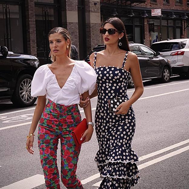 Estampado de lunares, la tendencia inesperada para otoño favorita de las más elegantes