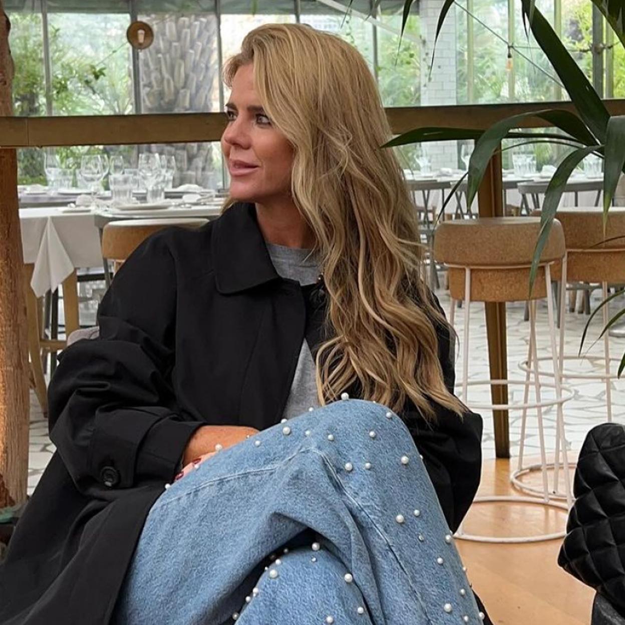 Amelia Bono posa para una foto de Instagrm.