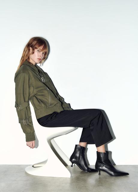 Imagen - Botines negros de Zara (69,99 euros)