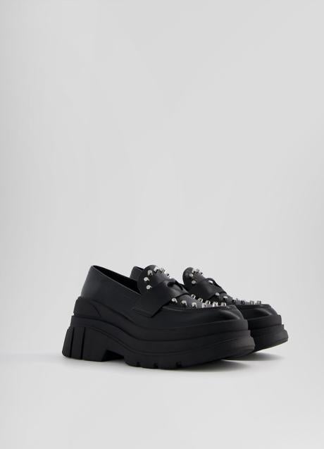 Imagen - Mocasines con suela track de Bershka, 39,99 euros.