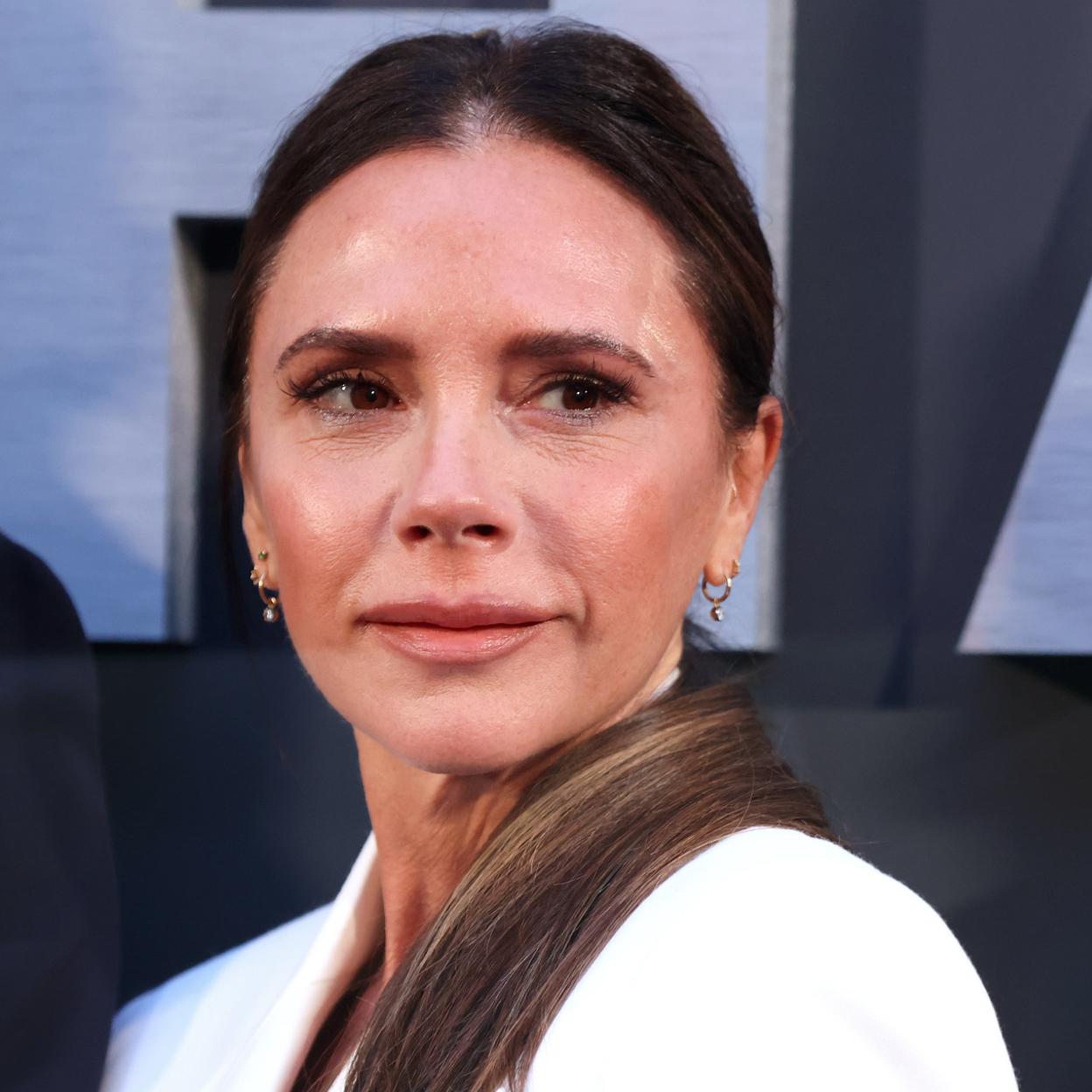 Toma nota de las mejores mascarillas para papada del 2023. 