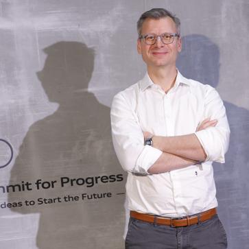 Imagen secundaria 1 - Kunlé Adeyemi, Daniel König y Paula Ulargui