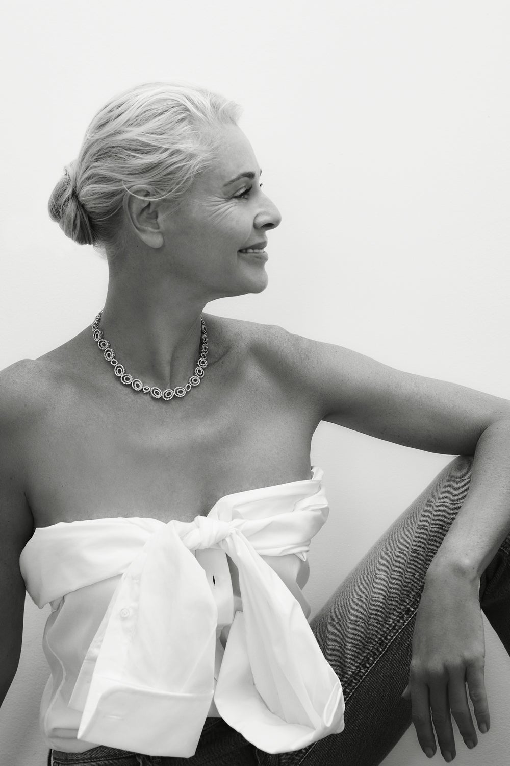 Imagen - Camisa de Mirto, pantalón de Guess by Marciano y gargantilla de Grassy. FOTOGRAFÍA: PIPI HORMAECHEA / ESTILISMO: ALMUDENA CARNICERO